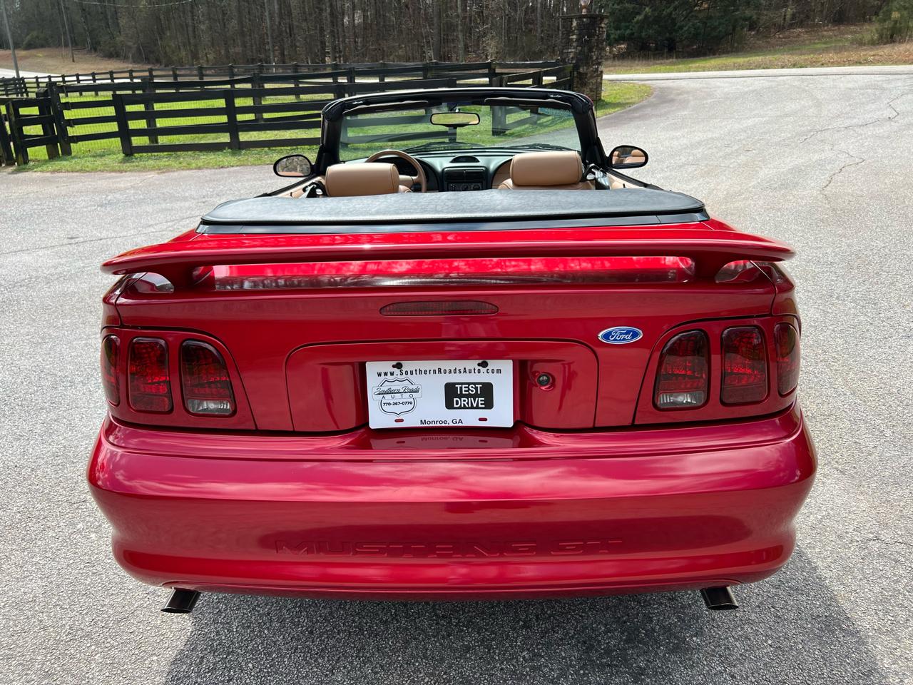 Ford Mustang GT convertible 1997