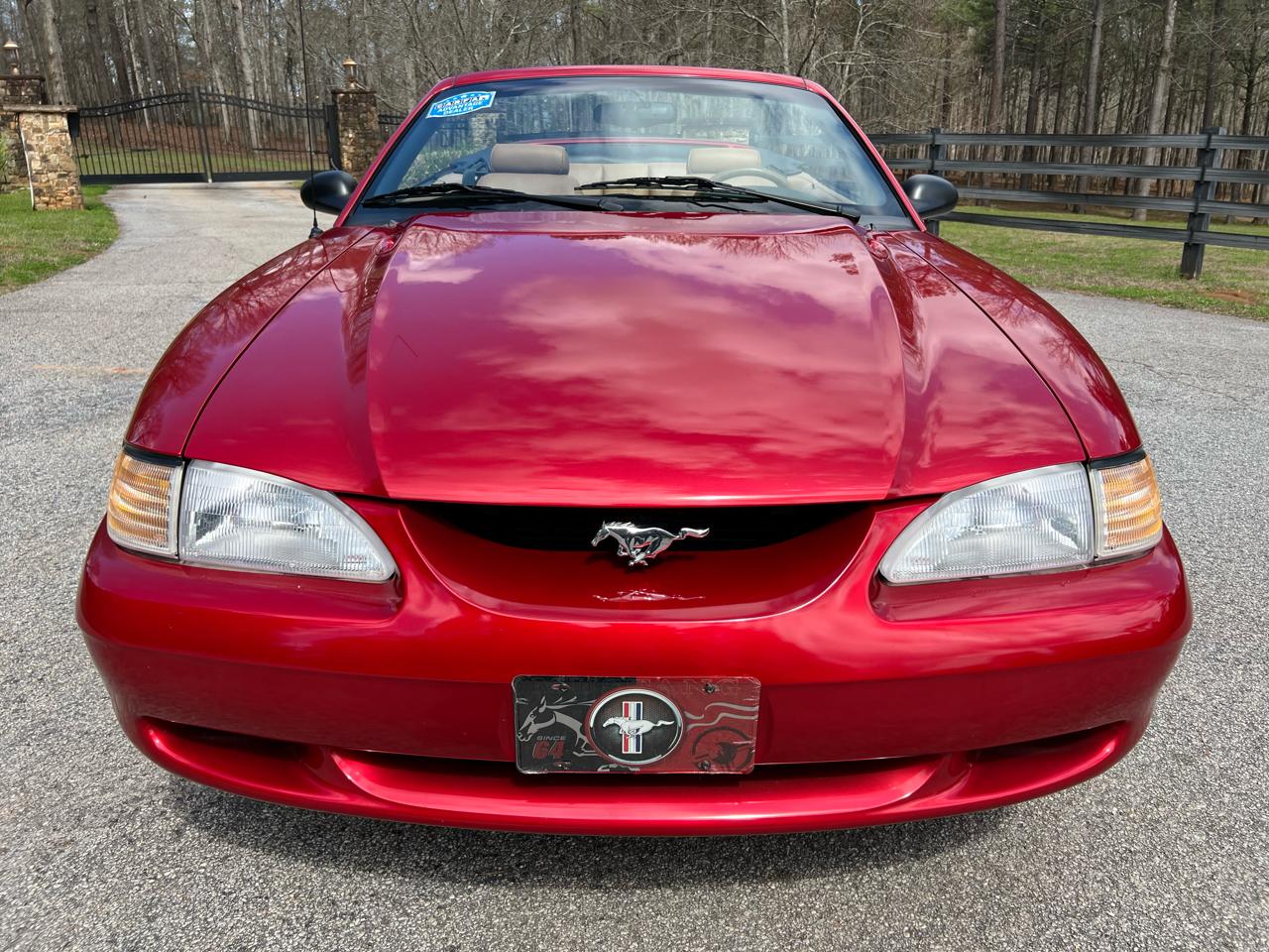 Ford Mustang GT convertible 1997