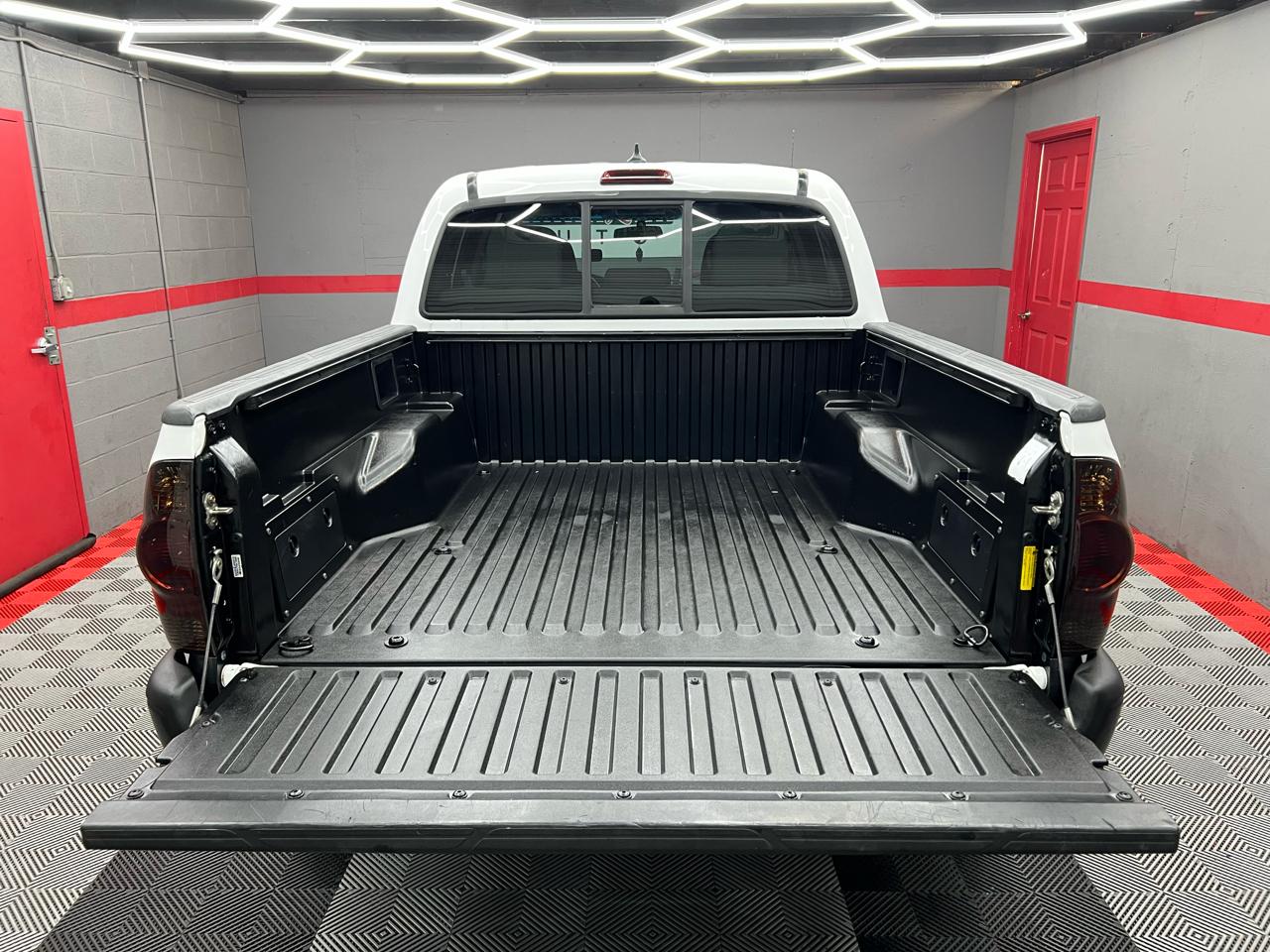 Toyota Tacoma PreRunner Double Cab Auto 2WD 2012