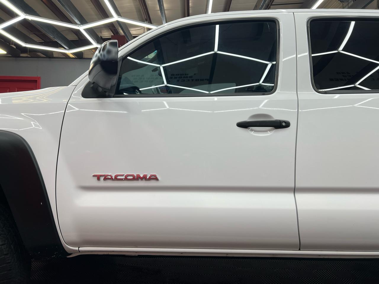 Toyota Tacoma PreRunner Double Cab Auto 2WD 2012