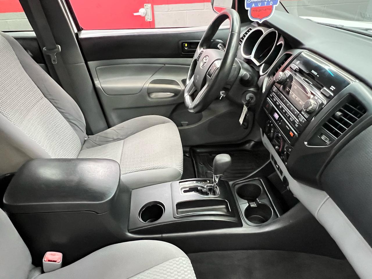 Toyota Tacoma PreRunner Double Cab Auto 2WD 2012