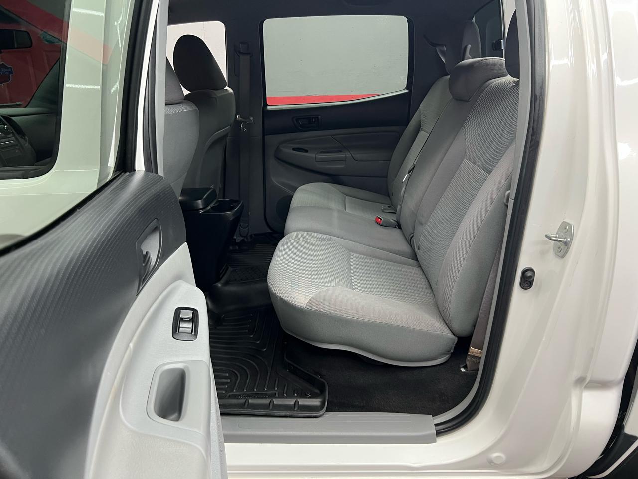 Toyota Tacoma PreRunner Double Cab Auto 2WD 2012