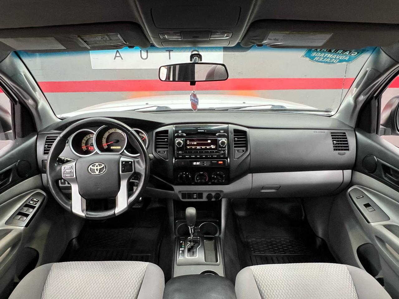 Toyota Tacoma PreRunner Double Cab Auto 2WD 2012