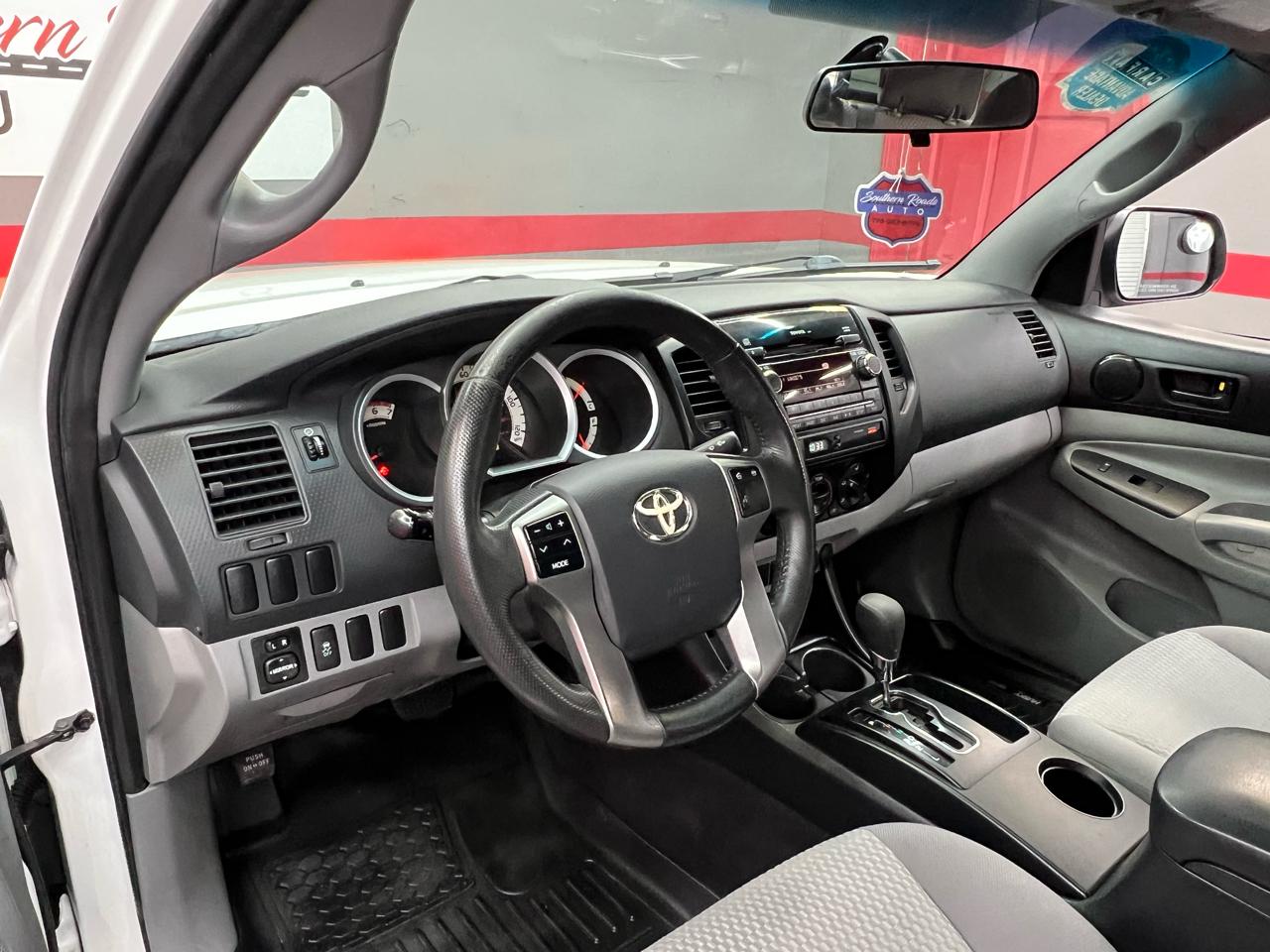 Toyota Tacoma PreRunner Double Cab Auto 2WD 2012