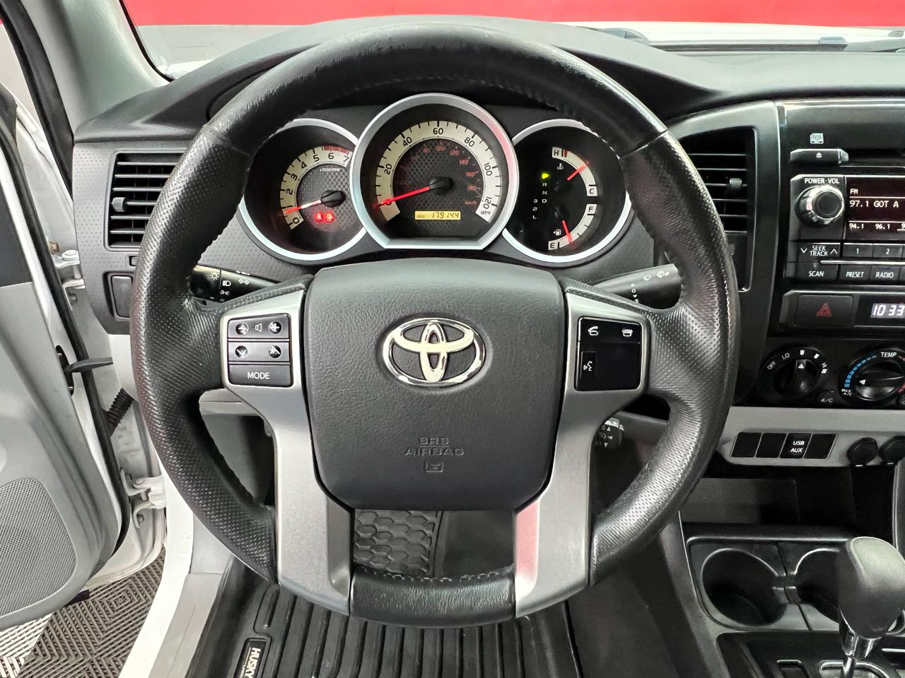 Toyota Tacoma PreRunner Double Cab Auto 2WD 2012