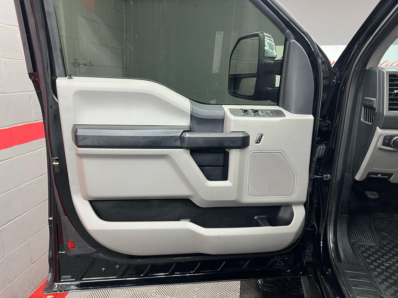 Ford F-250 SD XLT SuperCab Long Bed 4WD 2018