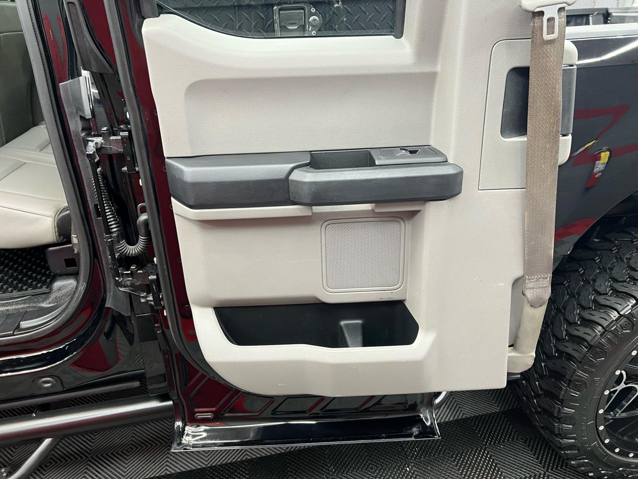 Ford F-250 SD XLT SuperCab Long Bed 4WD 2018