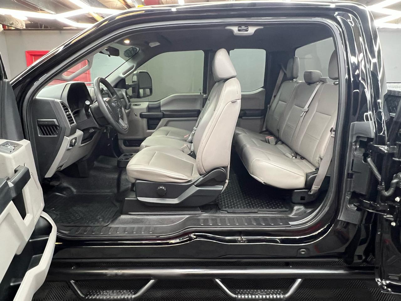 Ford F-250 SD XLT SuperCab Long Bed 4WD 2018