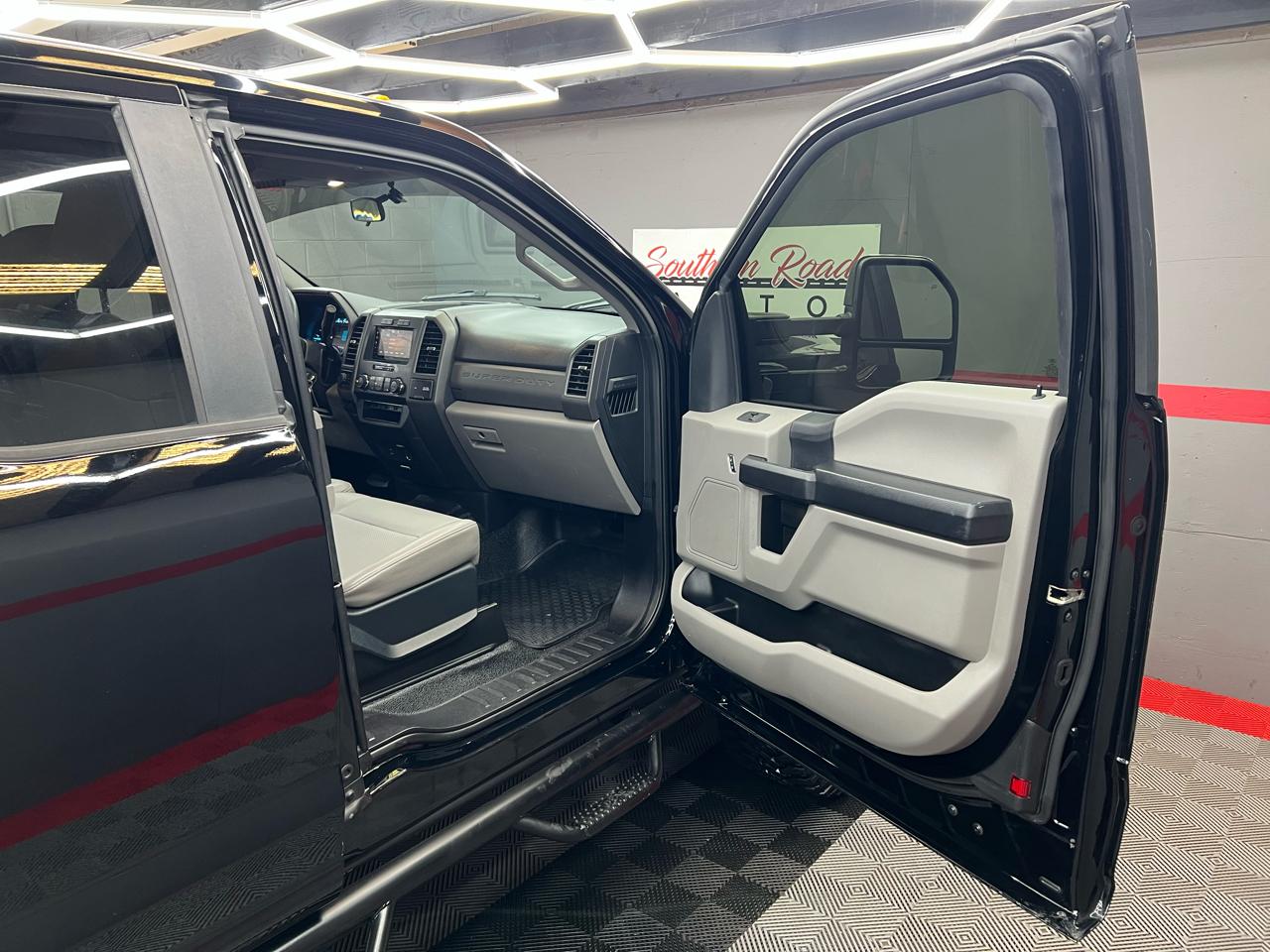 Ford F-250 SD XLT SuperCab Long Bed 4WD 2018