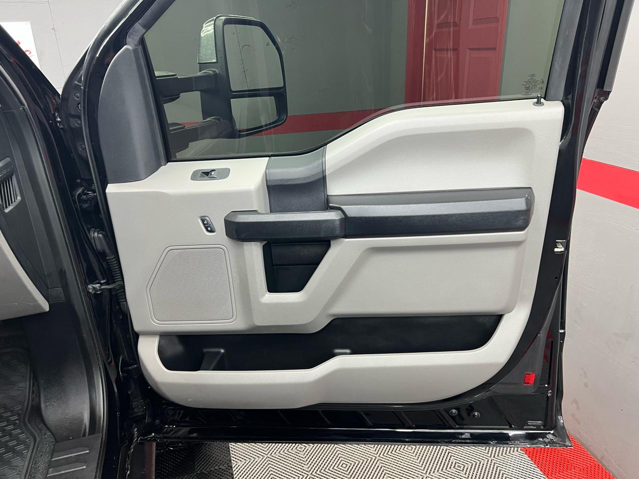 Ford F-250 SD XLT SuperCab Long Bed 4WD 2018