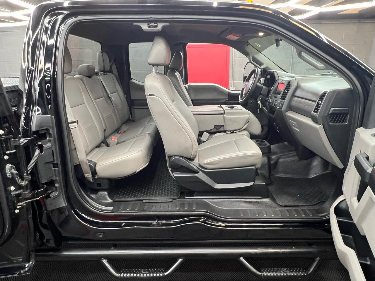 Ford F-250 SD XLT SuperCab Long Bed 4WD 2018