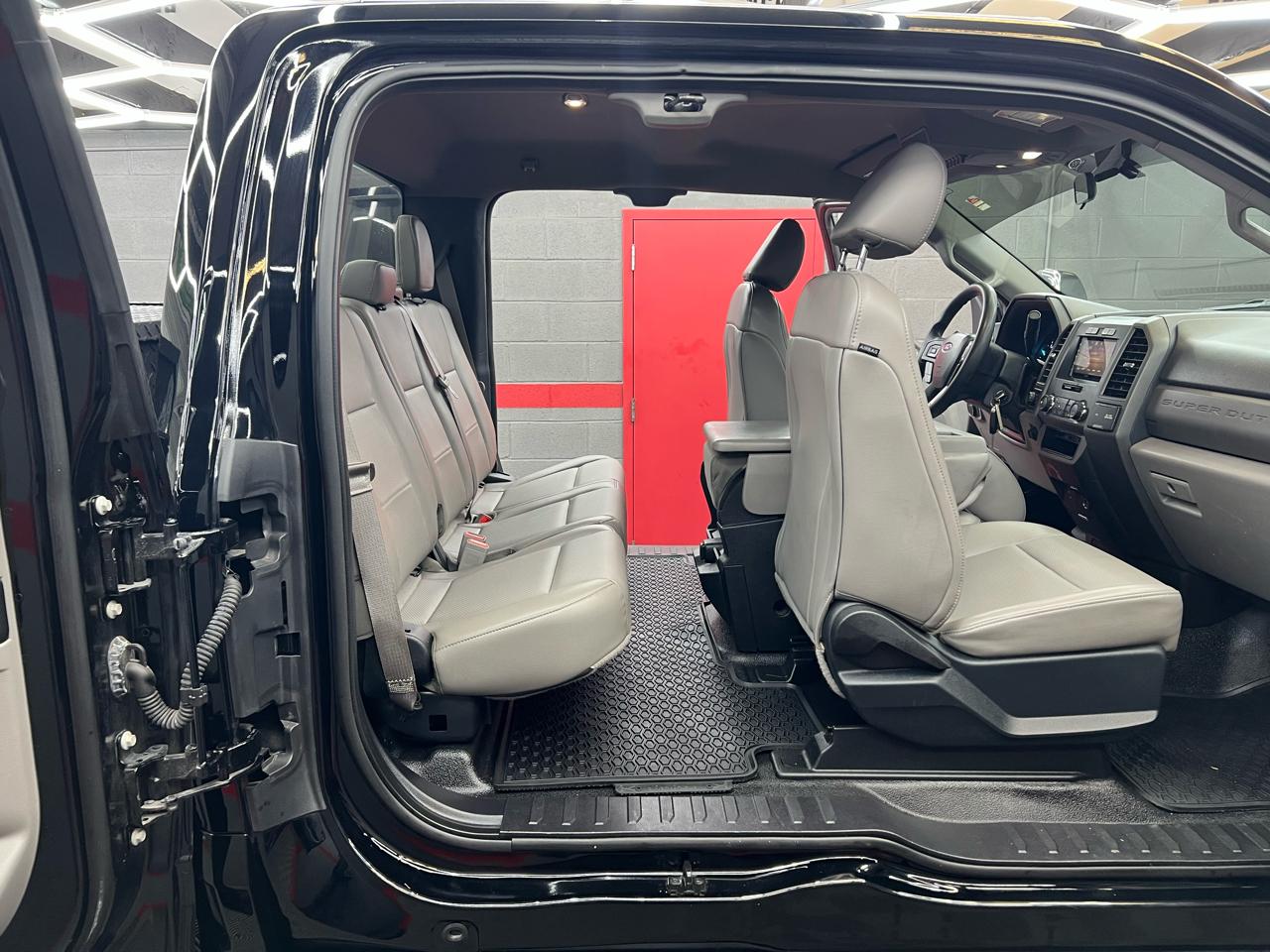 Ford F-250 SD XLT SuperCab Long Bed 4WD 2018