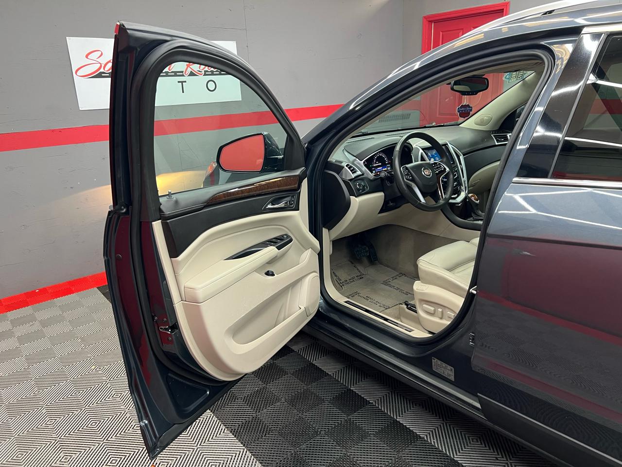 Cadillac SRX Luxury Collection 2013