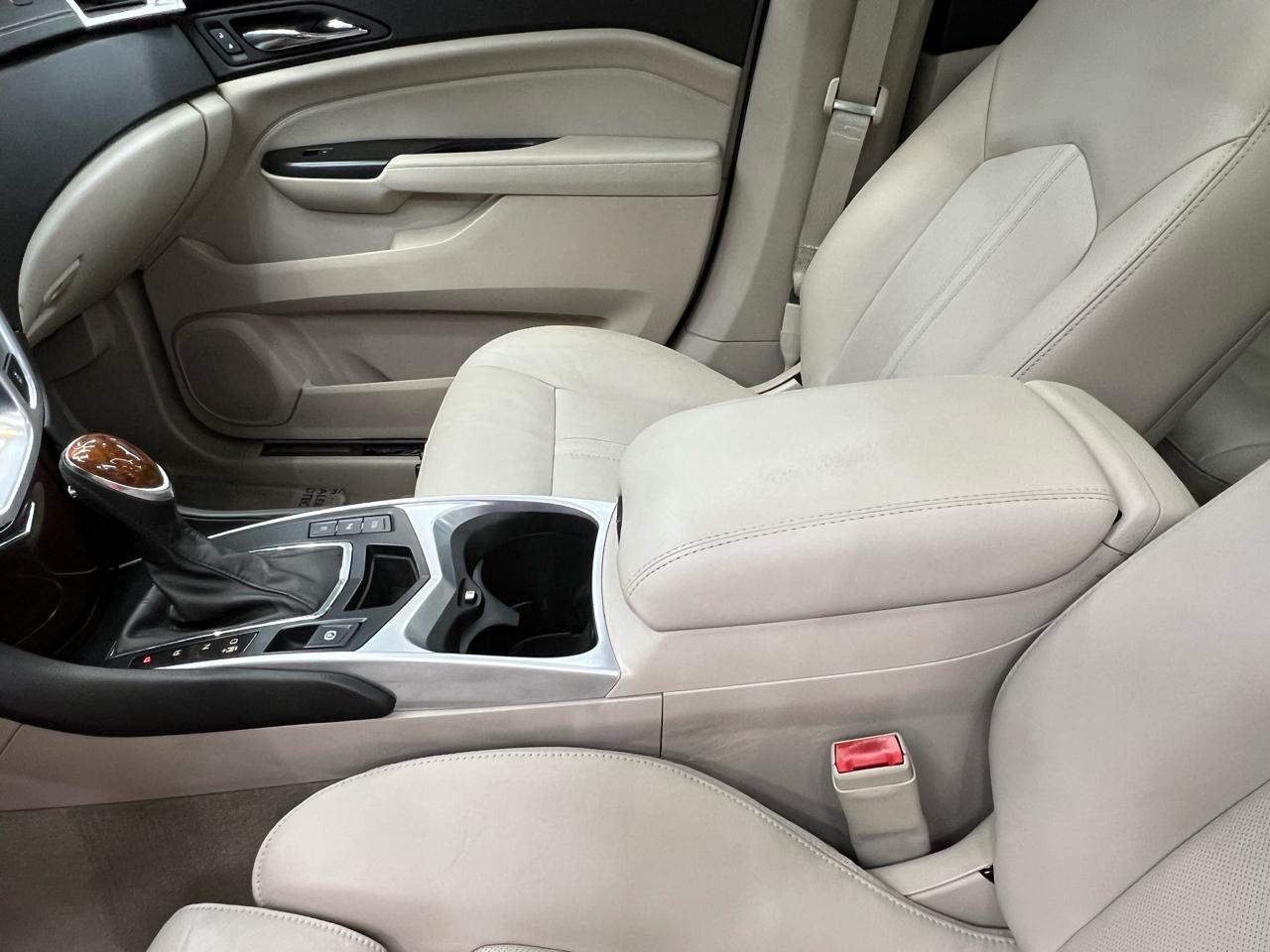 Cadillac SRX Luxury Collection 2013