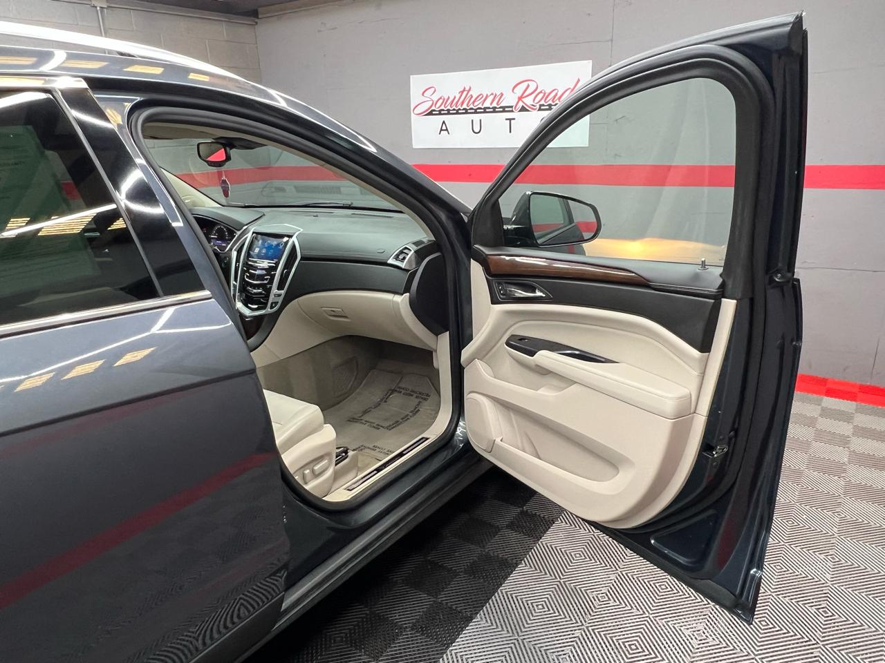 Cadillac SRX Luxury Collection 2013