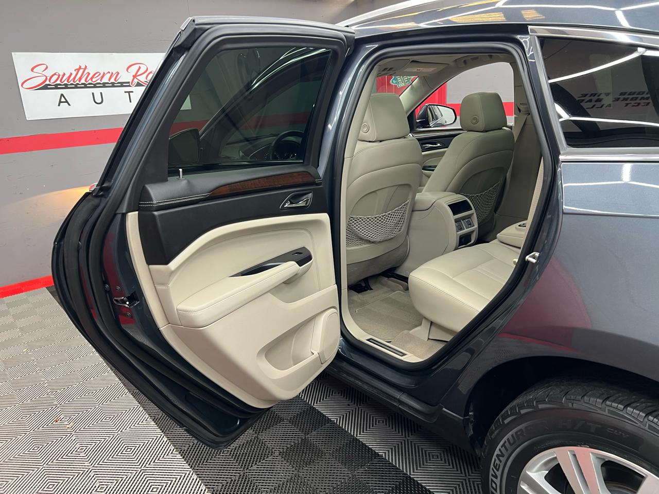 Cadillac SRX Luxury Collection 2013