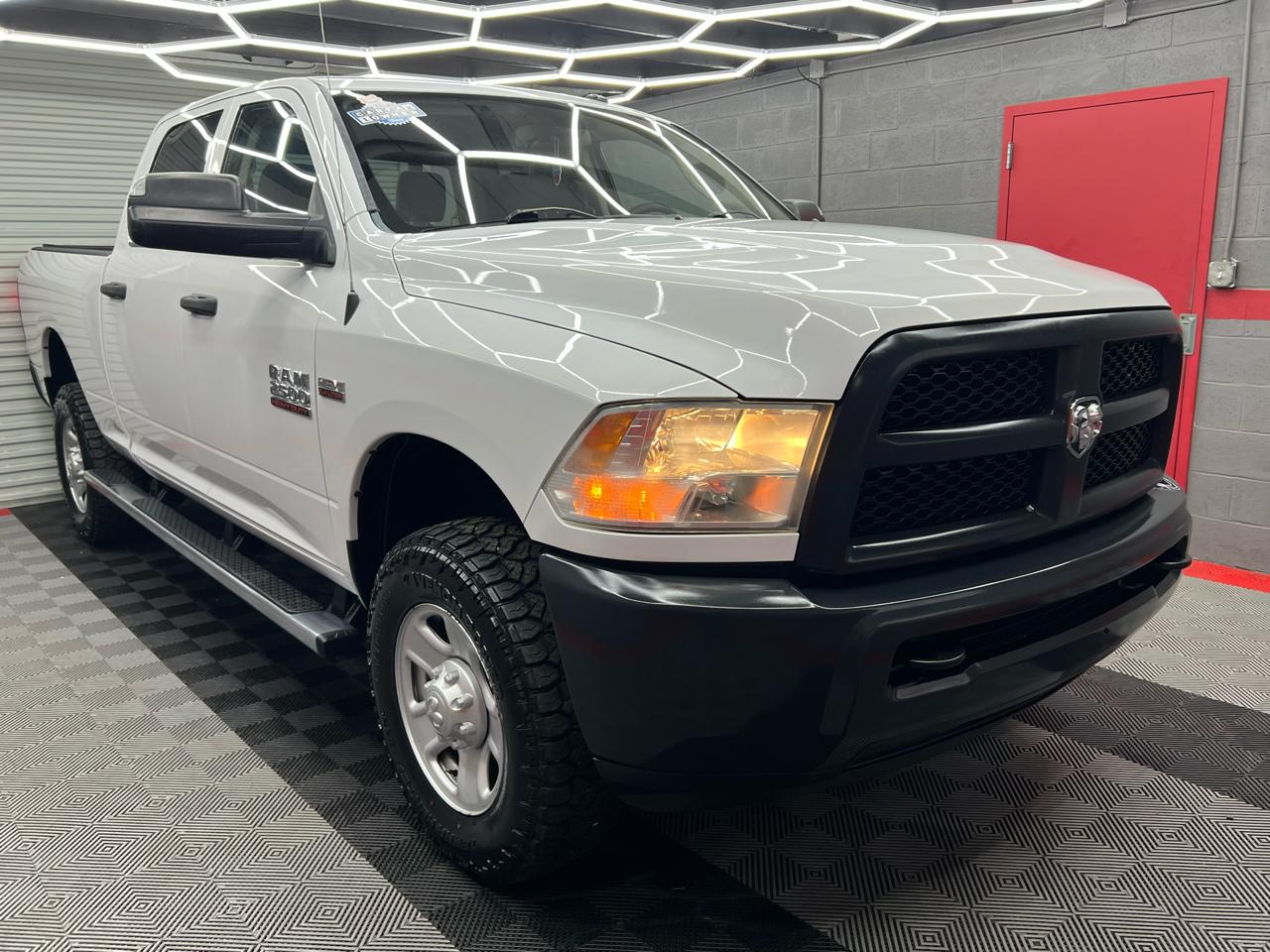 RAM 2500 Tradesman Crew Cab SWB 4WD 2015