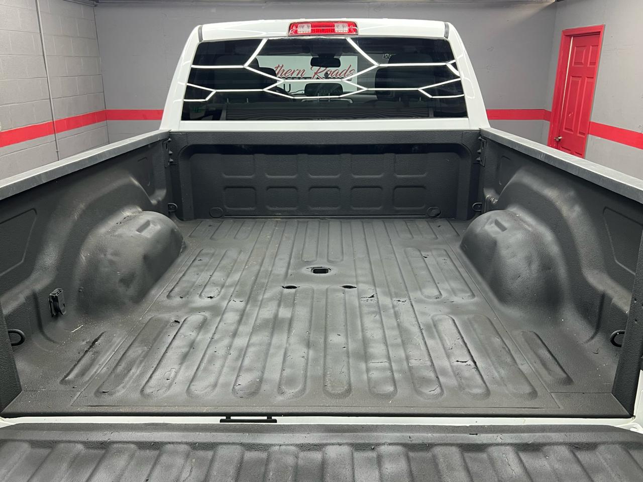 RAM 2500 Tradesman Crew Cab SWB 4WD 2015