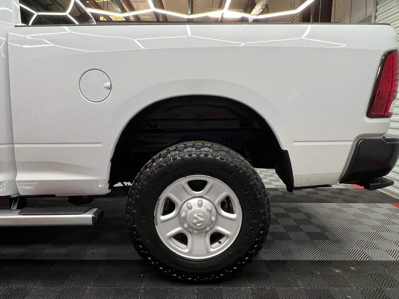 RAM 2500 Tradesman Crew Cab SWB 4WD 2015