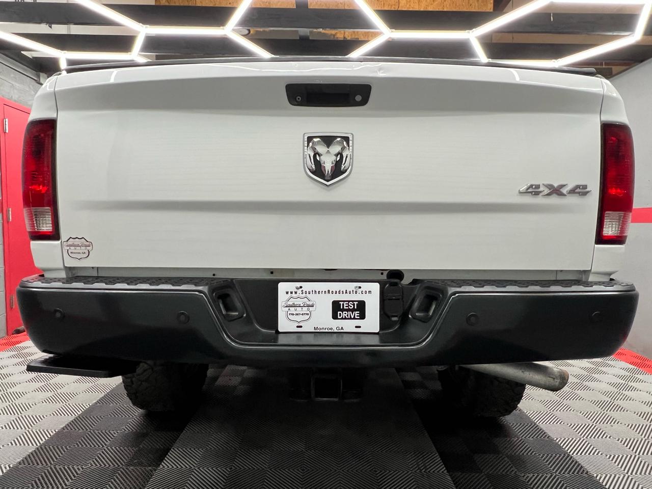 RAM 2500 Tradesman Crew Cab SWB 4WD 2015