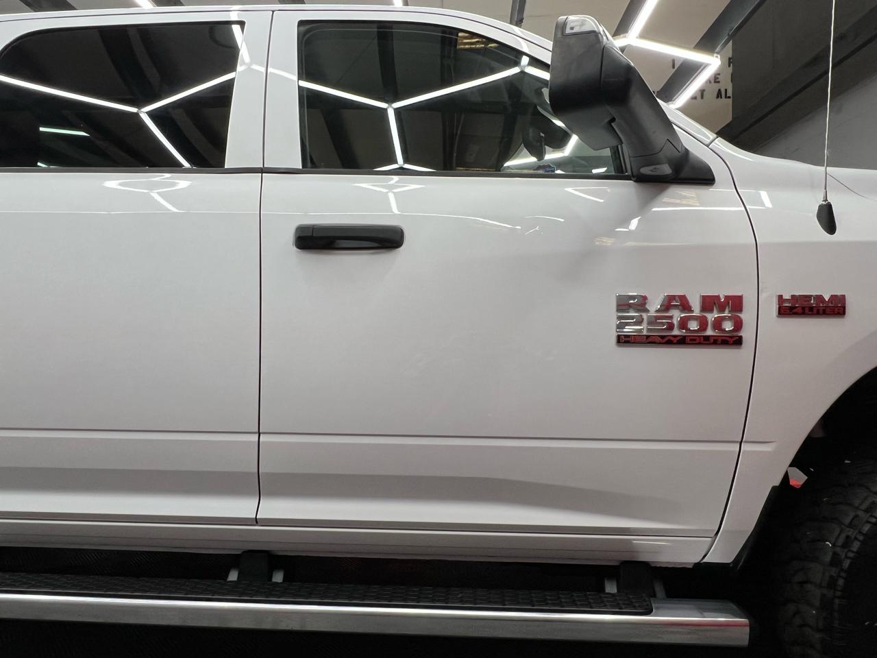 RAM 2500 Tradesman Crew Cab SWB 4WD 2015