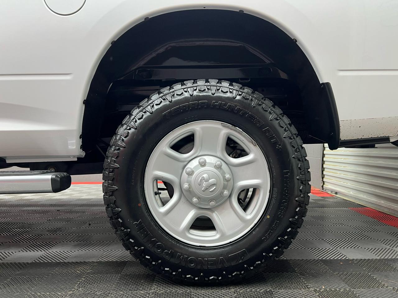 RAM 2500 Tradesman Crew Cab SWB 4WD 2015