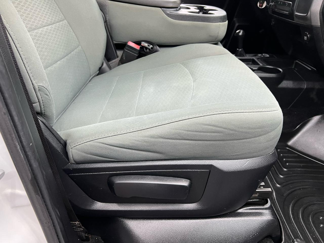 RAM 2500 Tradesman Crew Cab SWB 4WD 2015