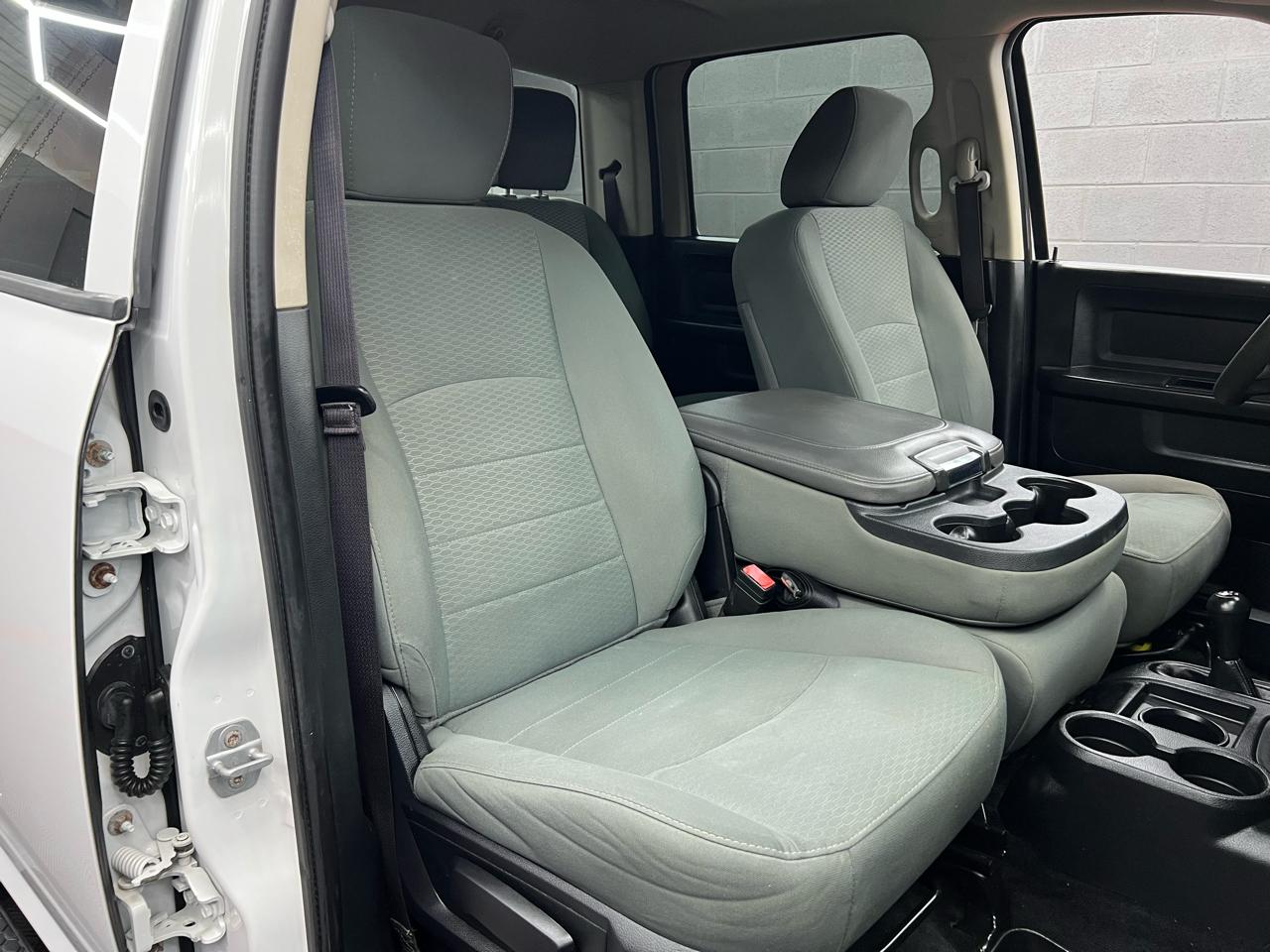 RAM 2500 Tradesman Crew Cab SWB 4WD 2015