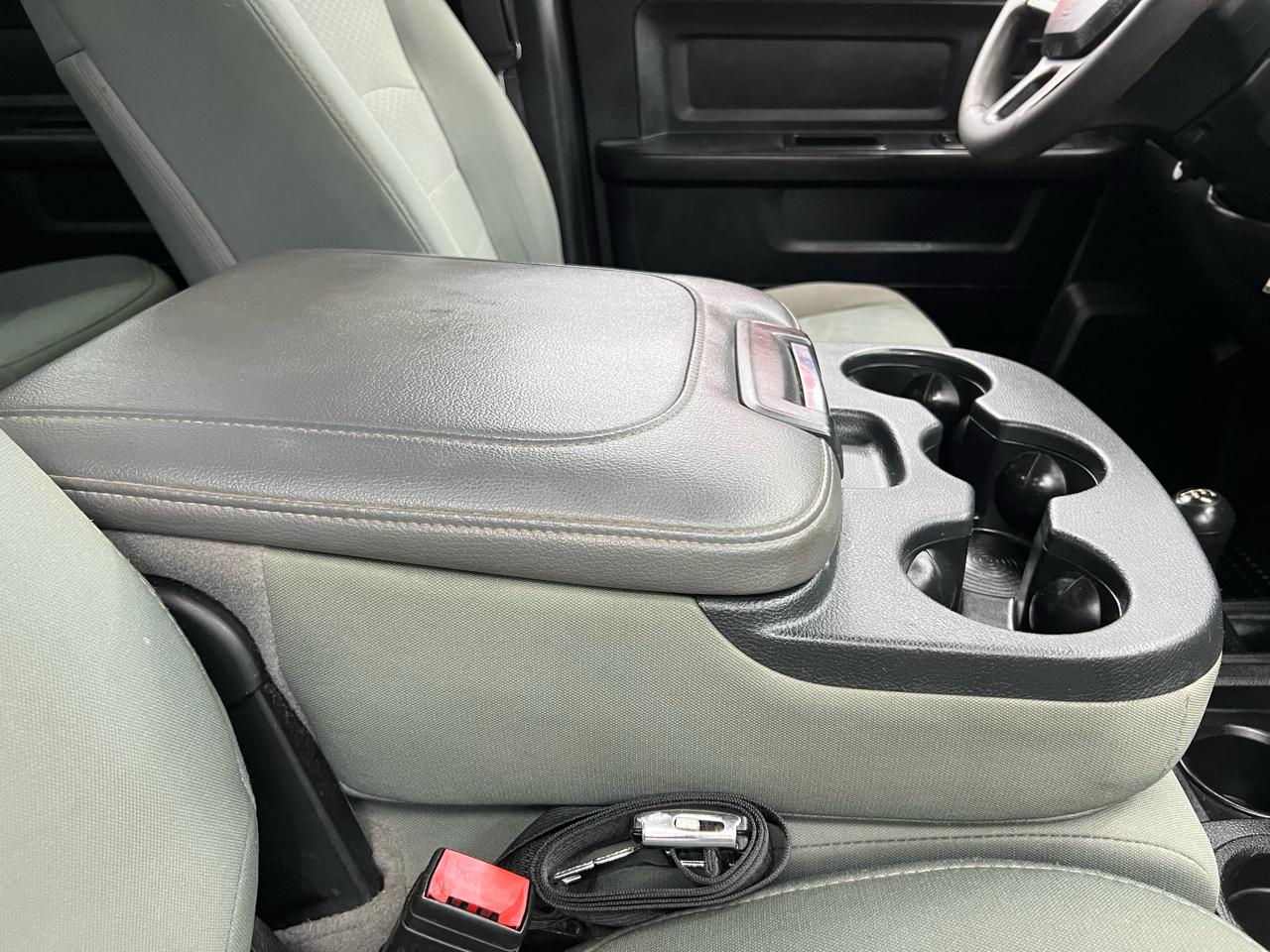 RAM 2500 Tradesman Crew Cab SWB 4WD 2015