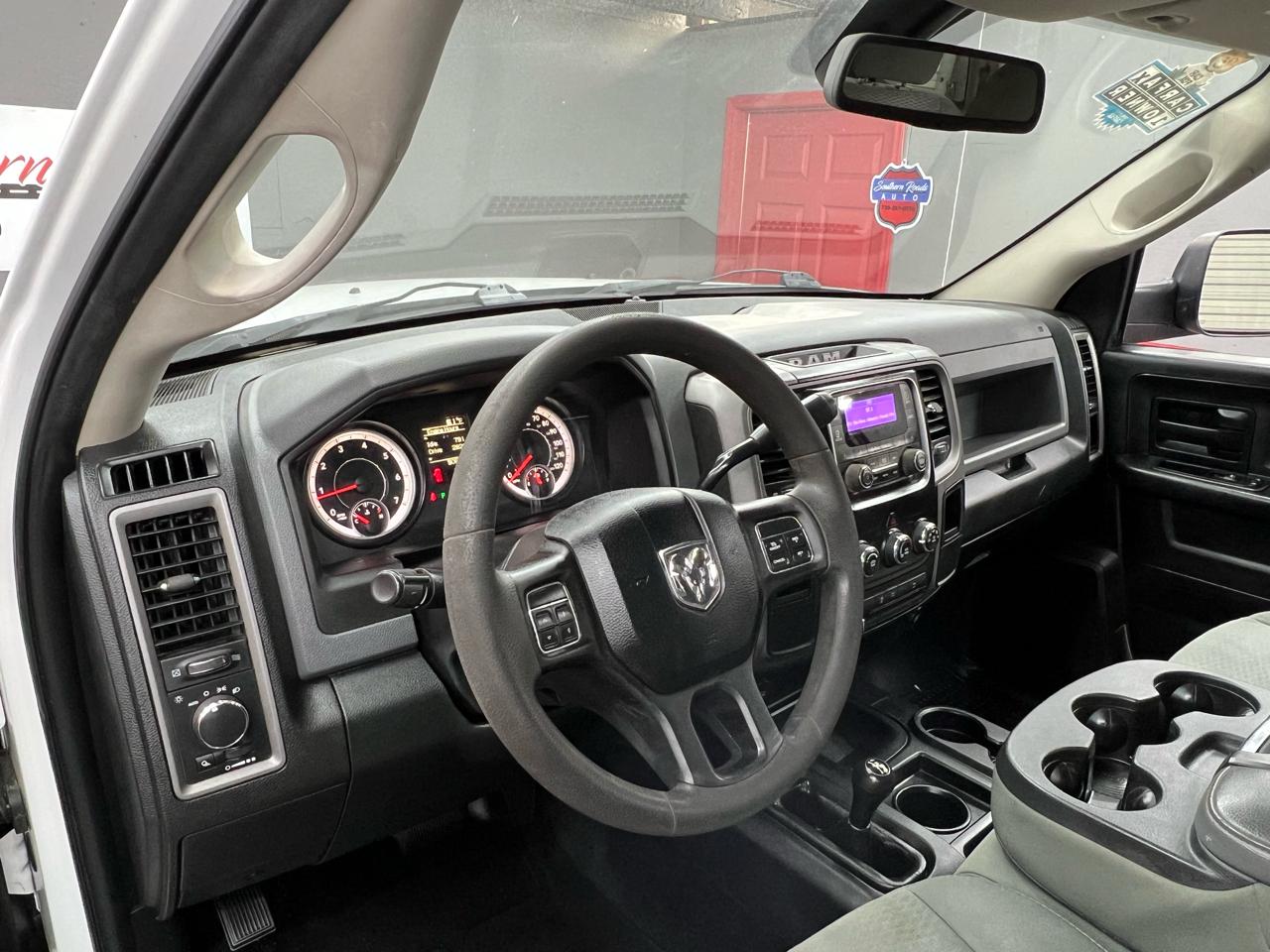 RAM 2500 Tradesman Crew Cab SWB 4WD 2015