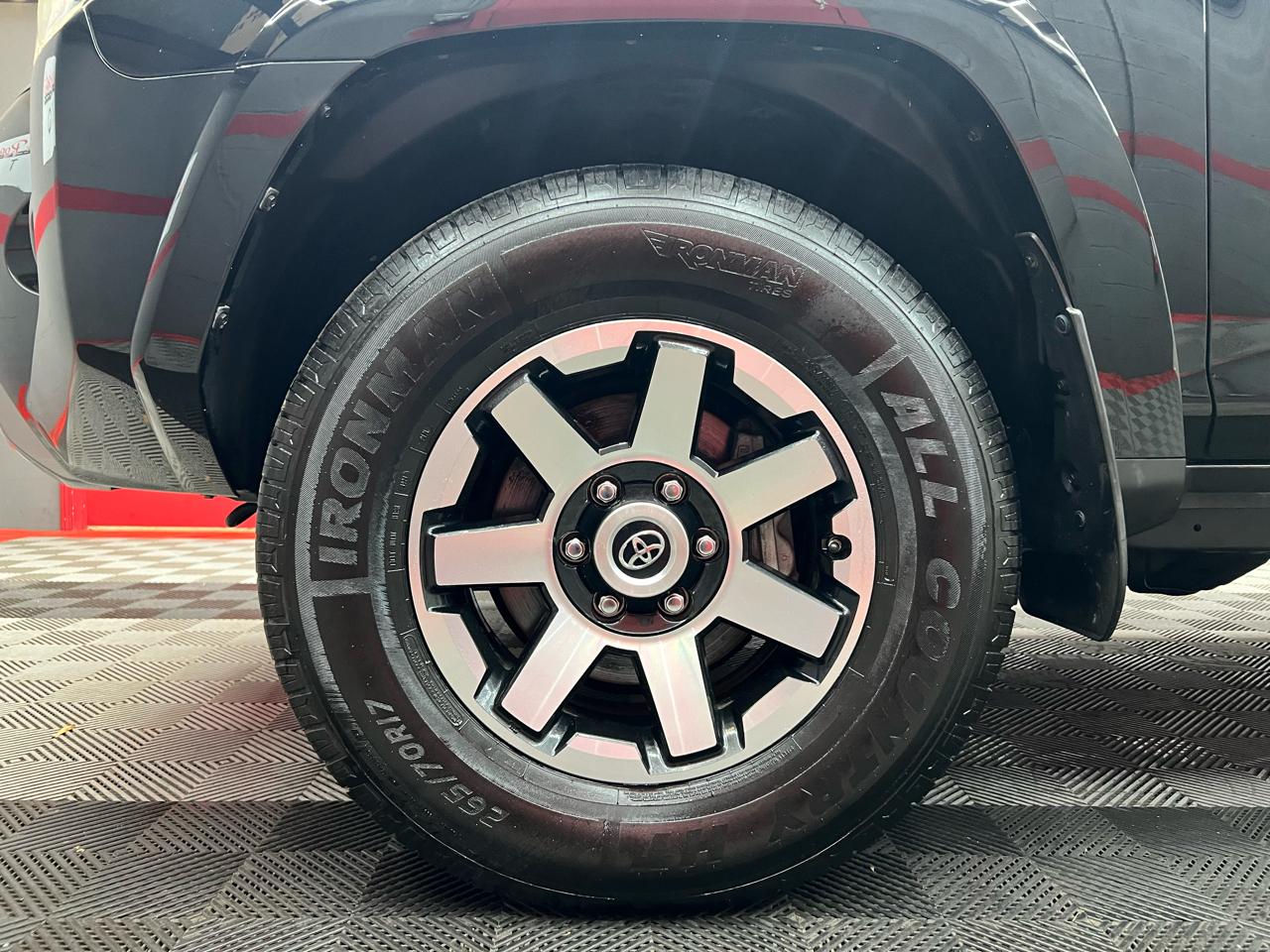 Toyota 4Runner  2017