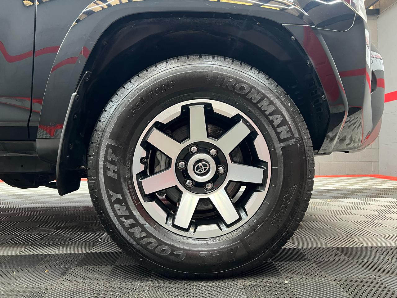 Toyota 4Runner  2017