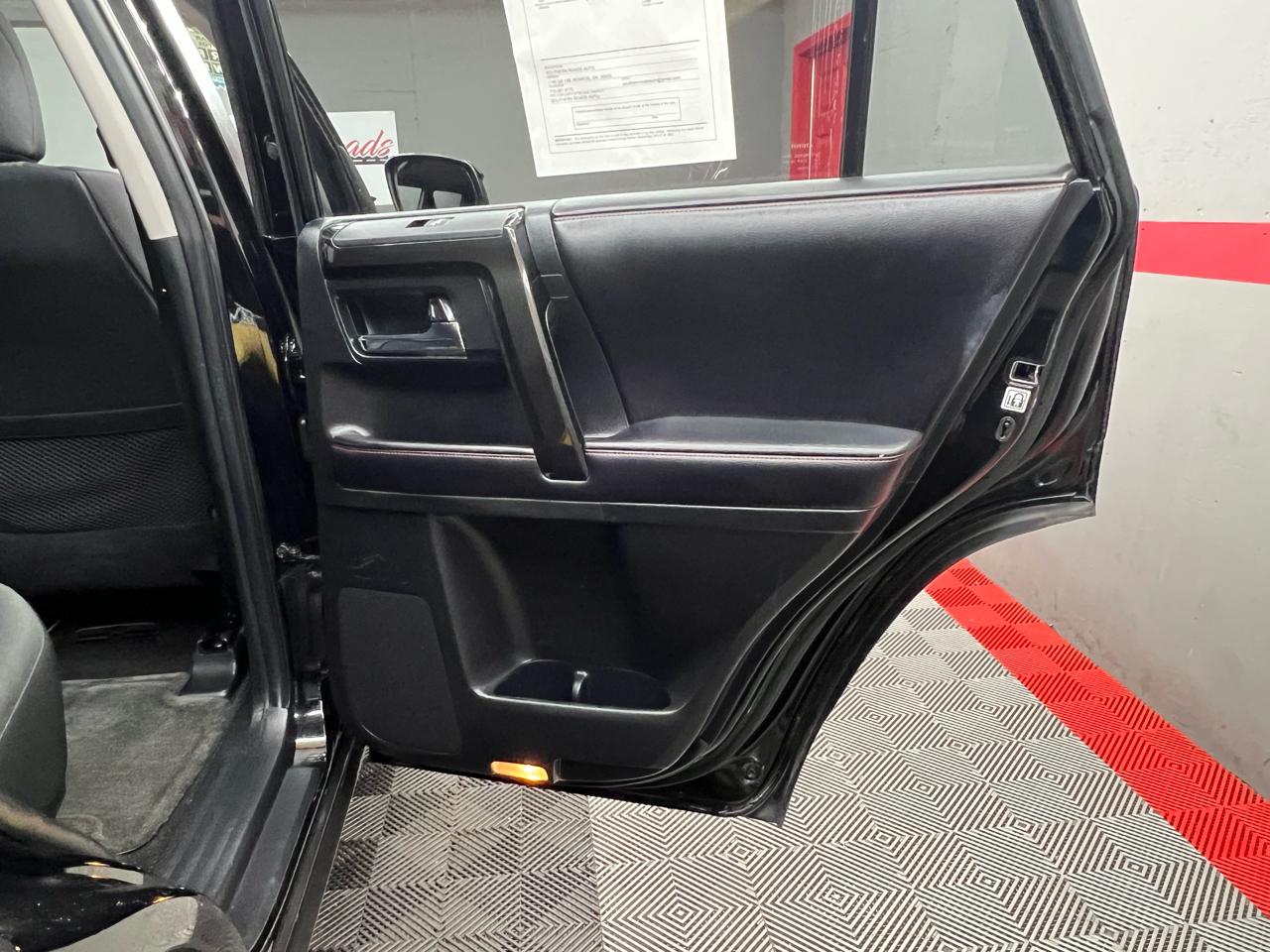 Toyota 4Runner  2017