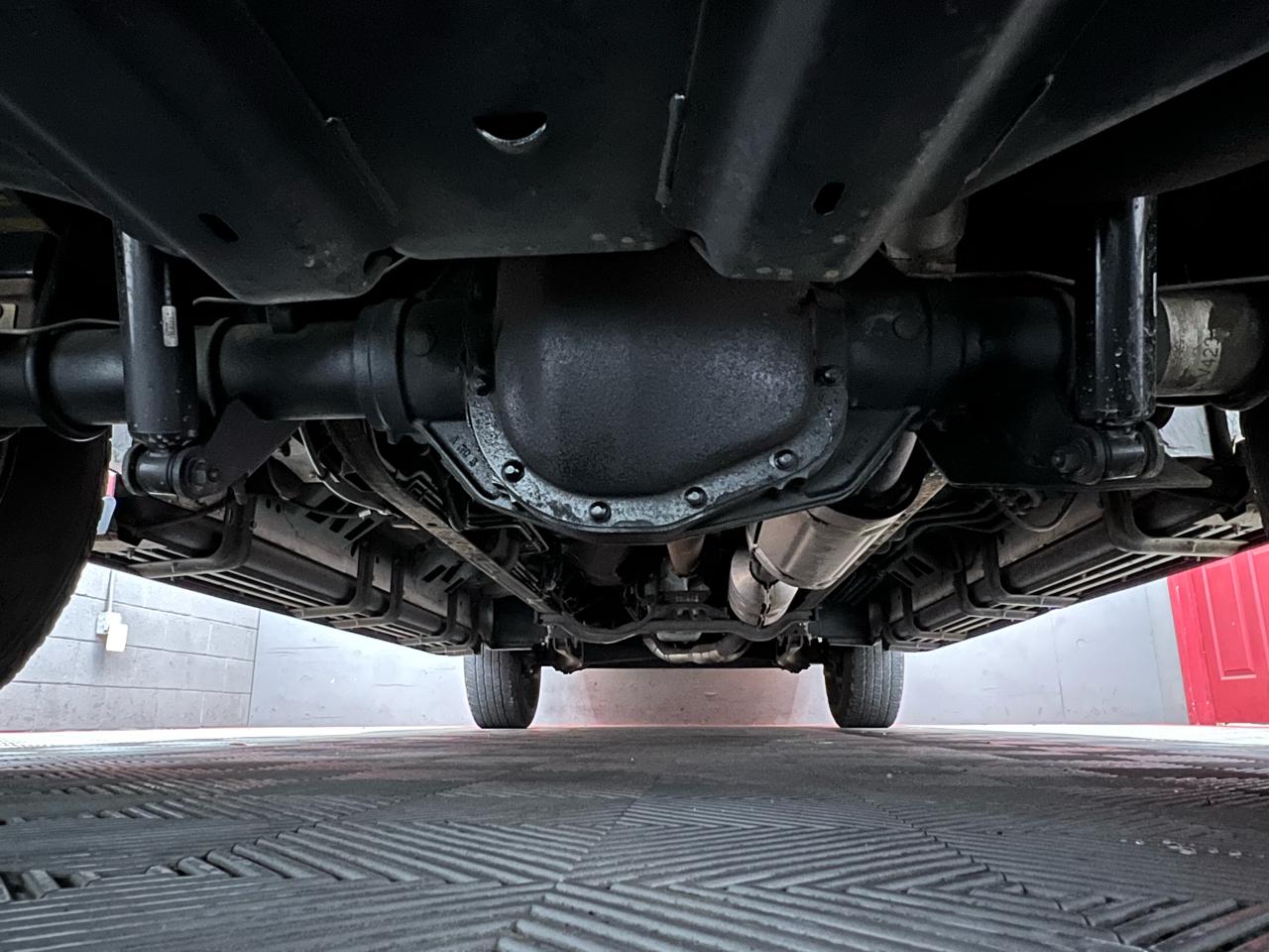 Ford Excursion XLT Premium 6.8L 2WD 2002