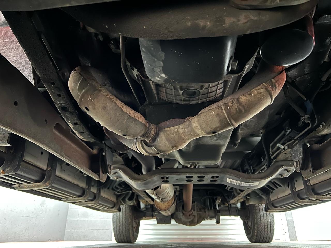 Ford Excursion XLT Premium 6.8L 2WD 2002