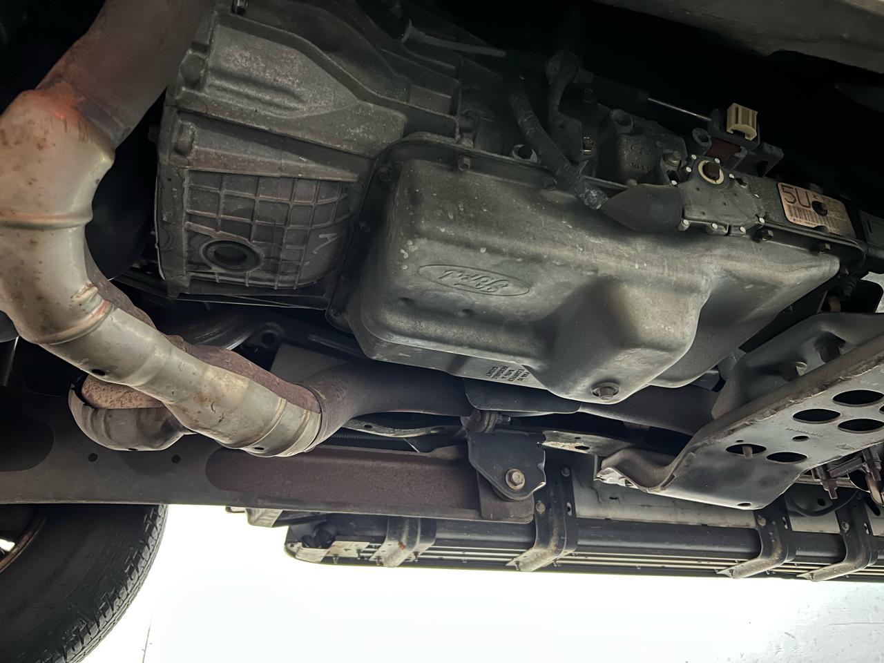 Ford Excursion XLT Premium 6.8L 2WD 2002