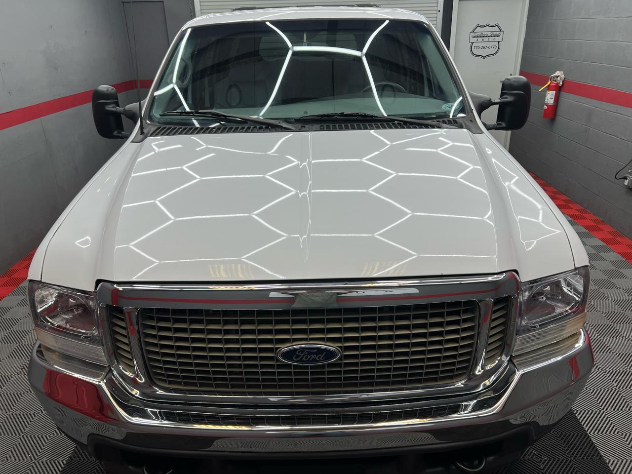 Ford Excursion XLT Premium 6.8L 2WD 2002