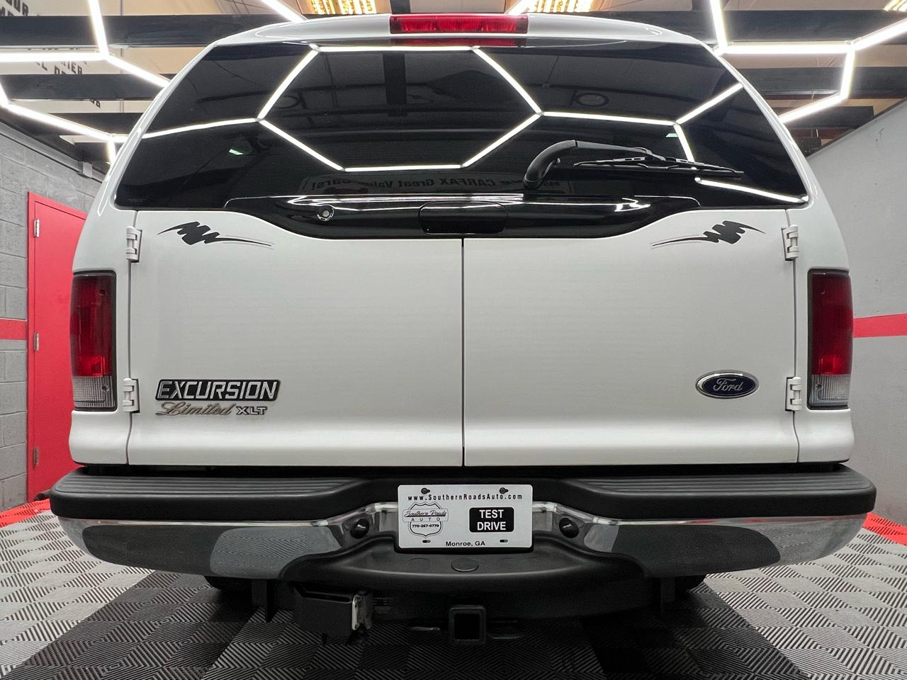 Ford Excursion XLT Premium 6.8L 2WD 2002