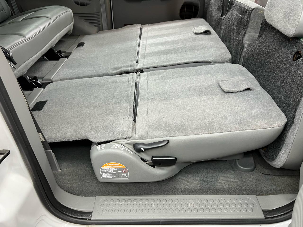 Ford Excursion XLT Premium 6.8L 2WD 2002