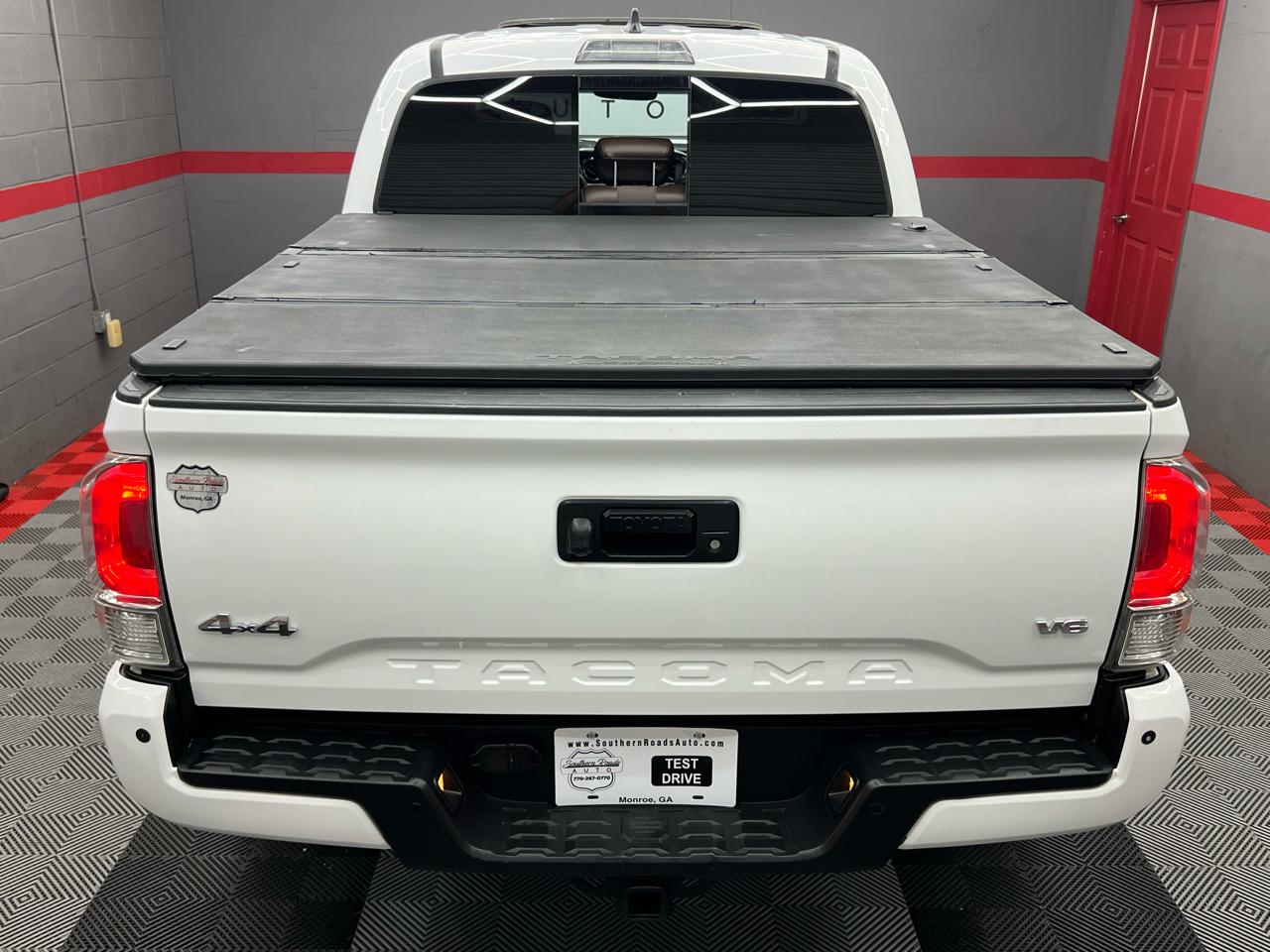 Toyota Tacoma Limited Double Cab V6 6AT 4WD 2017