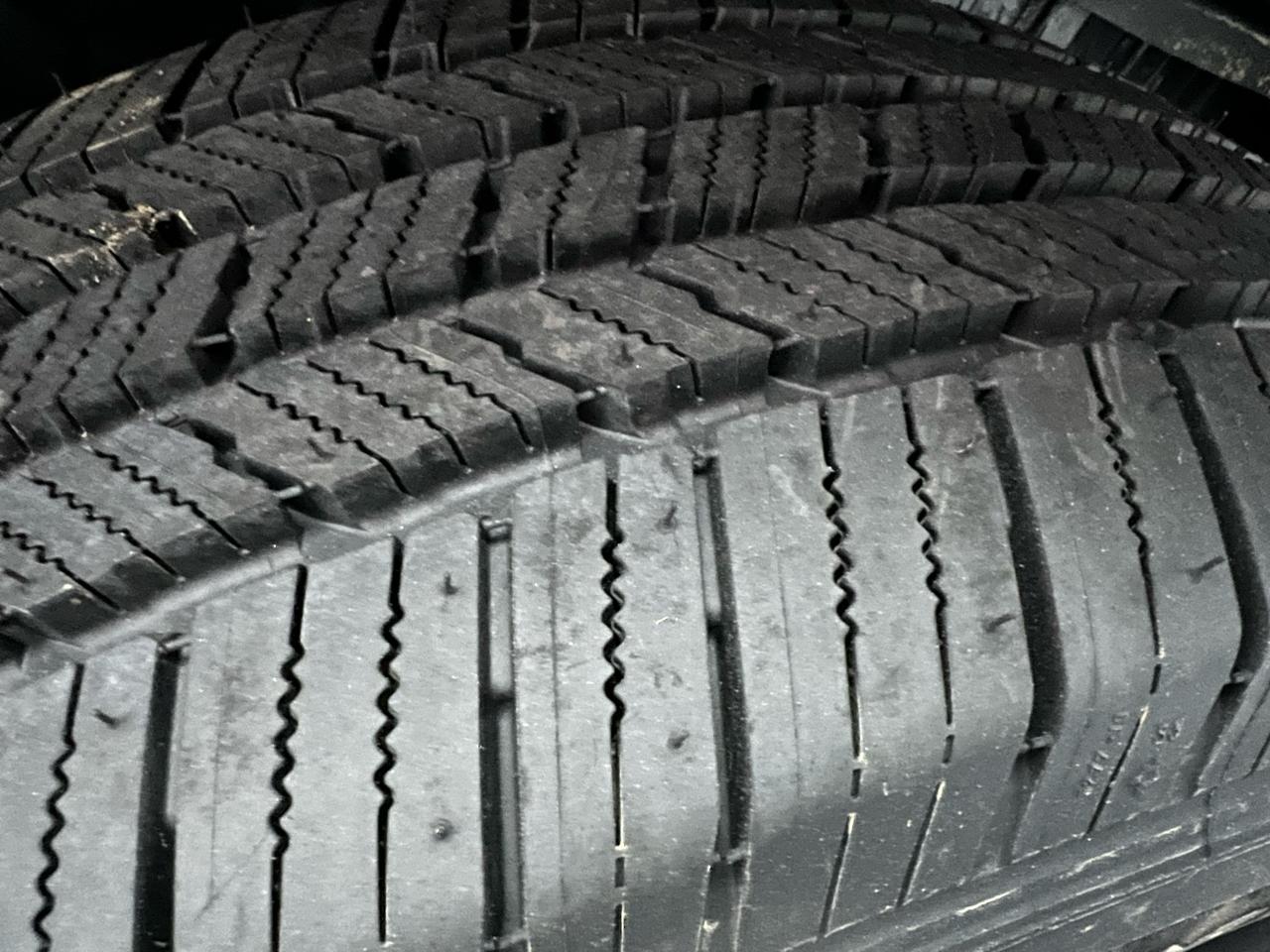 Toyota Tacoma Limited Double Cab V6 6AT 4WD 2017