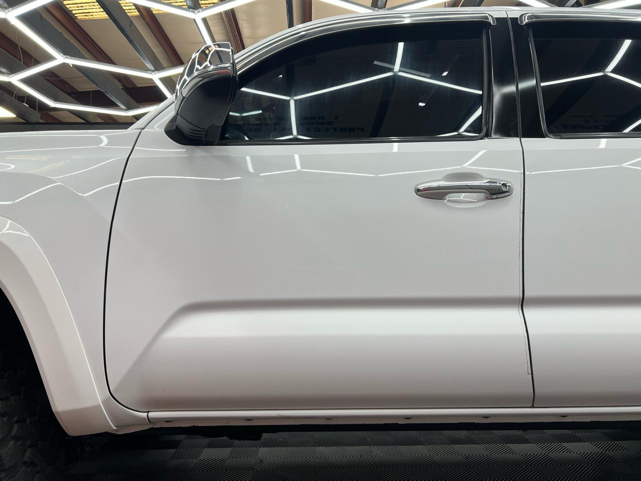 Toyota Tacoma Limited Double Cab V6 6AT 4WD 2017