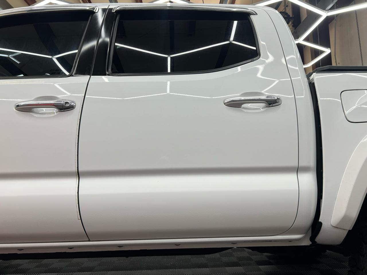 Toyota Tacoma Limited Double Cab V6 6AT 4WD 2017