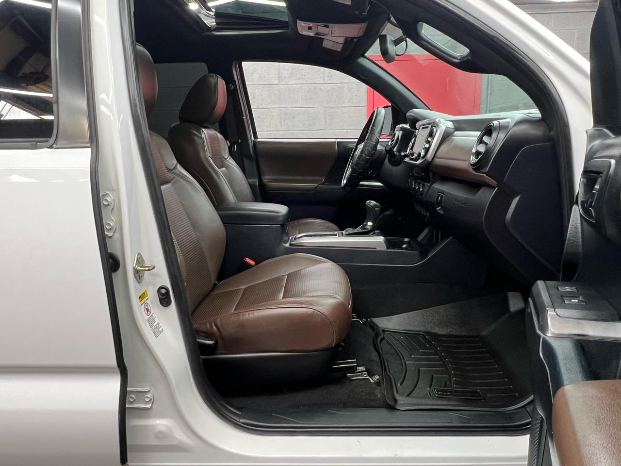 Toyota Tacoma Limited Double Cab V6 6AT 4WD 2017