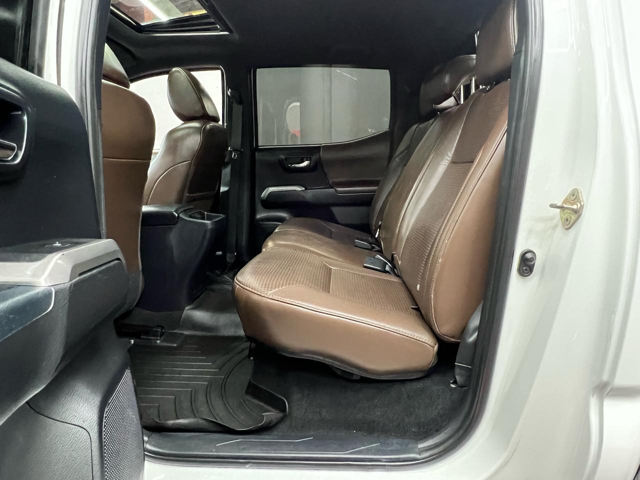 Toyota Tacoma Limited Double Cab V6 6AT 4WD 2017