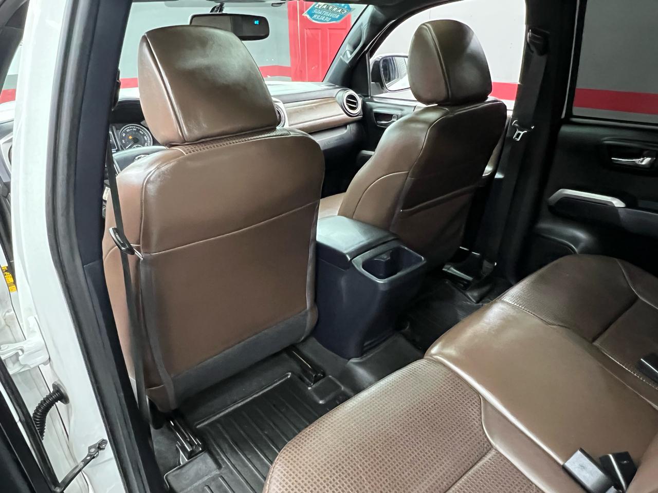 Toyota Tacoma Limited Double Cab V6 6AT 4WD 2017