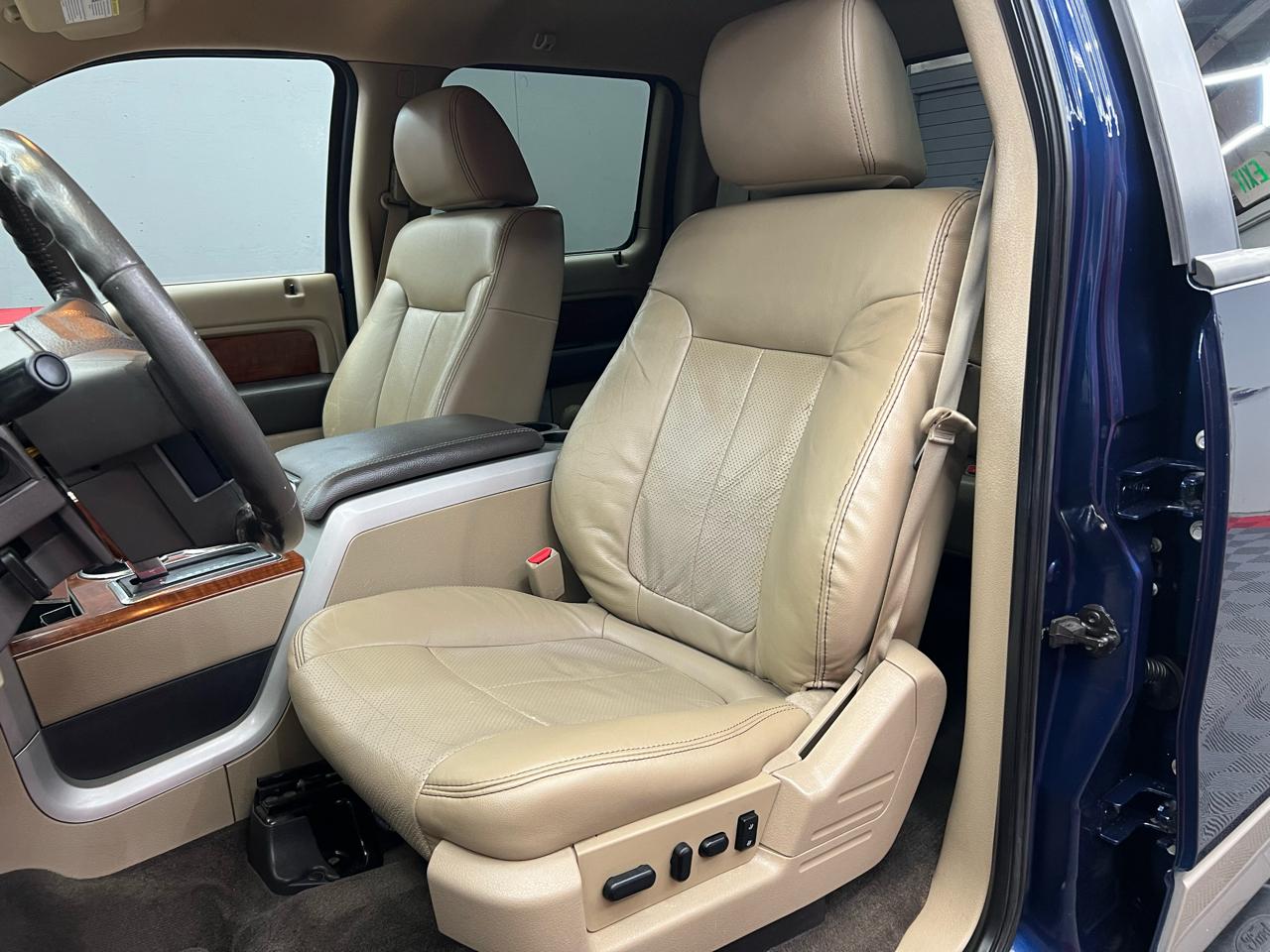 Ford F-150 Lariat SuperCrew 5.5-ft. Bed 2WD 2010