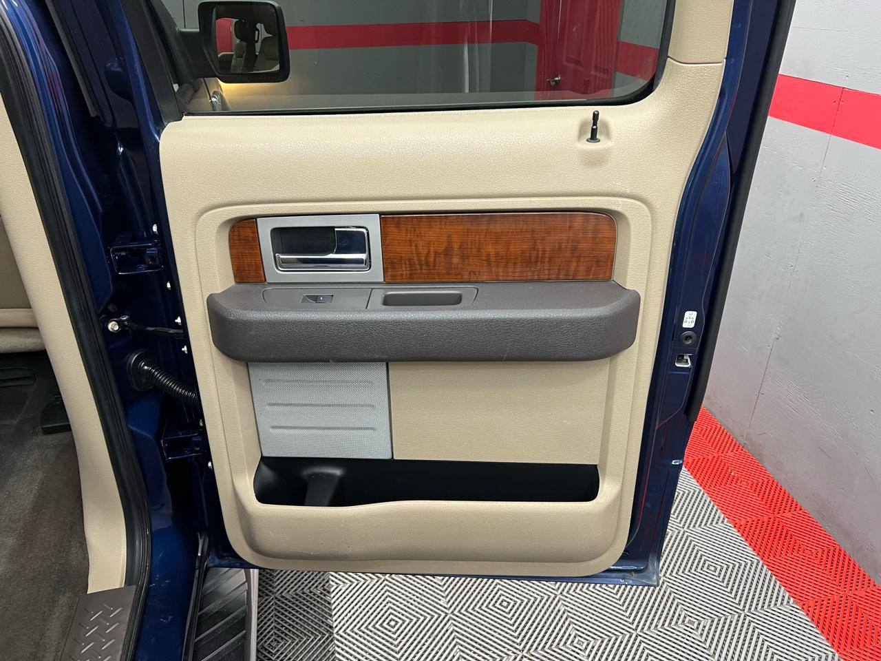 Ford F-150 Lariat SuperCrew 5.5-ft. Bed 2WD 2010