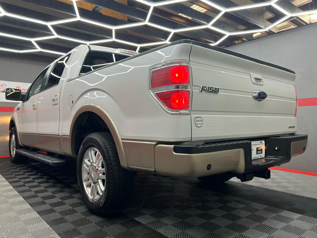 Ford F-150 Lariat SuperCrew 5.5-ft. Bed 2WD 2011