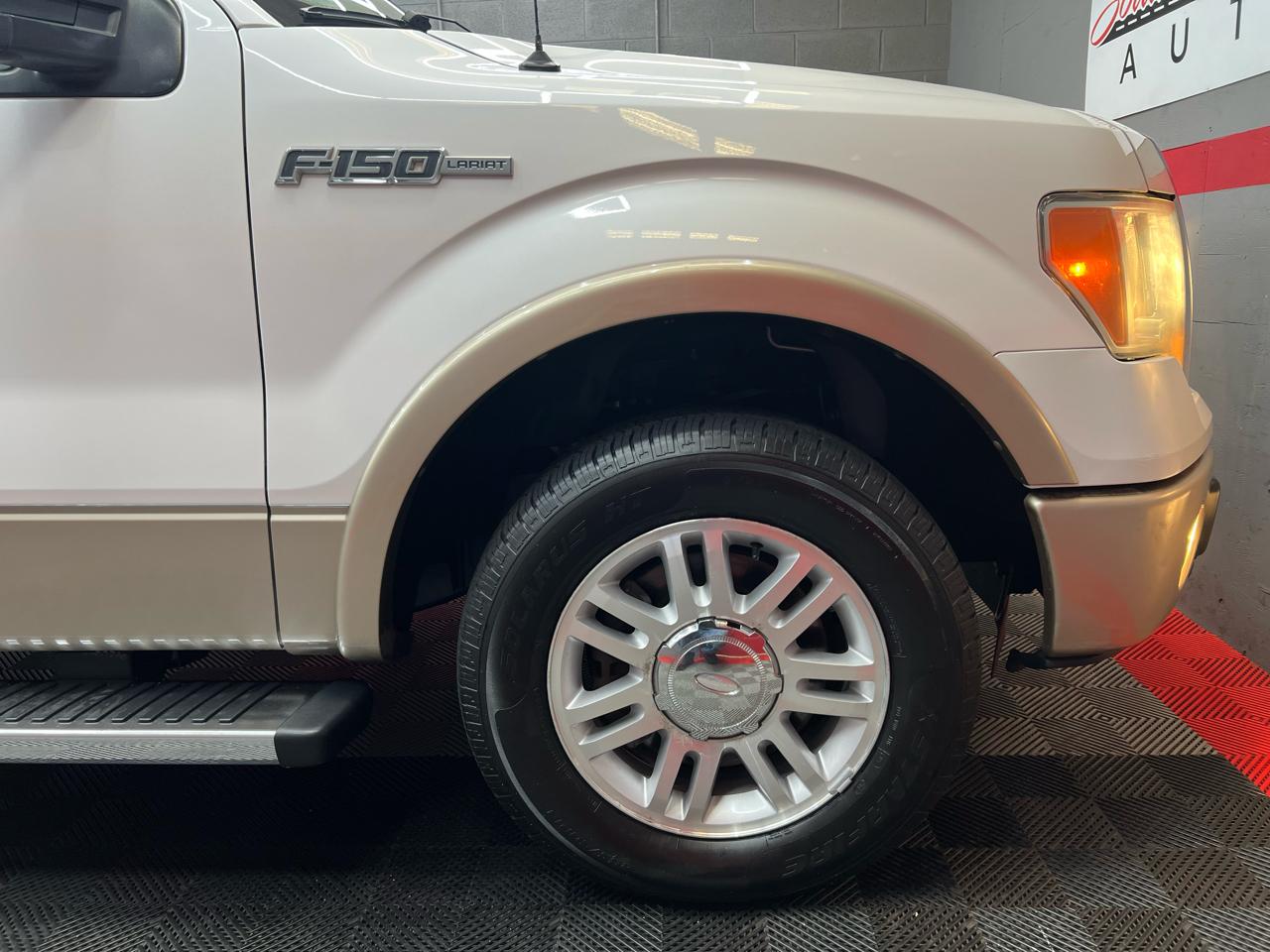 Ford F-150 Lariat SuperCrew 5.5-ft. Bed 2WD 2011